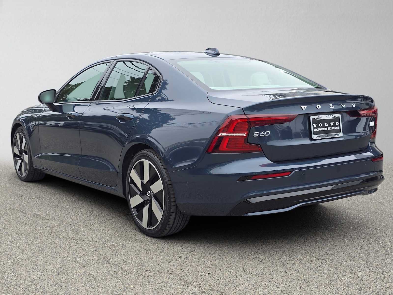 Certified 2024 Volvo S60 T8 Plus w/ Climate Package AWD/4WD image 6