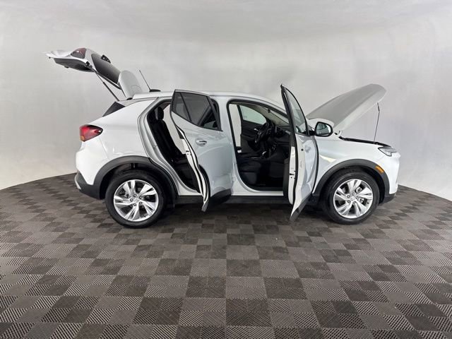Used 2025 Buick Encore GX Preferred image 16