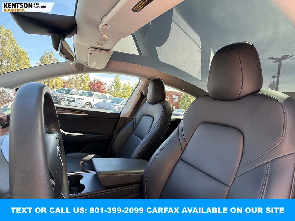 Used 2023 Tesla Model Y Performance AWD/4WD image 28