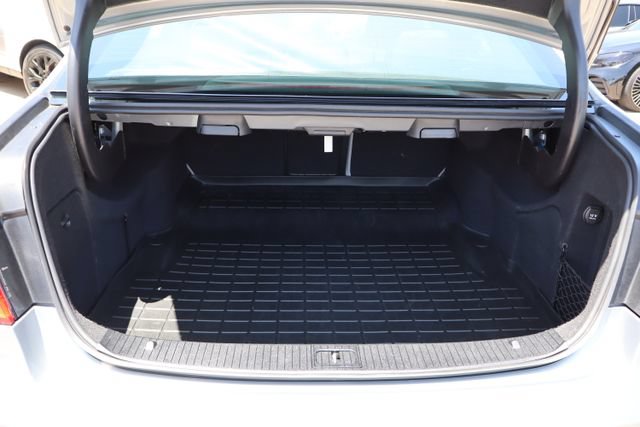 Used 2010 Mercedes-Benz E 550 Sedan image 5