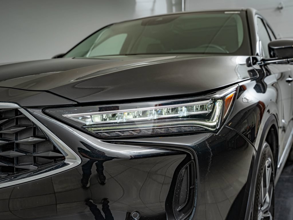 Used 2023 Acura MDX SH-AWD w/ Technology Package image 13