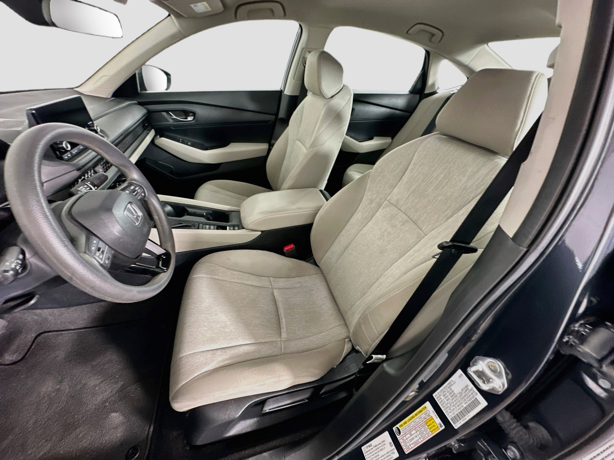 Used 2023 Honda Accord LX image 13