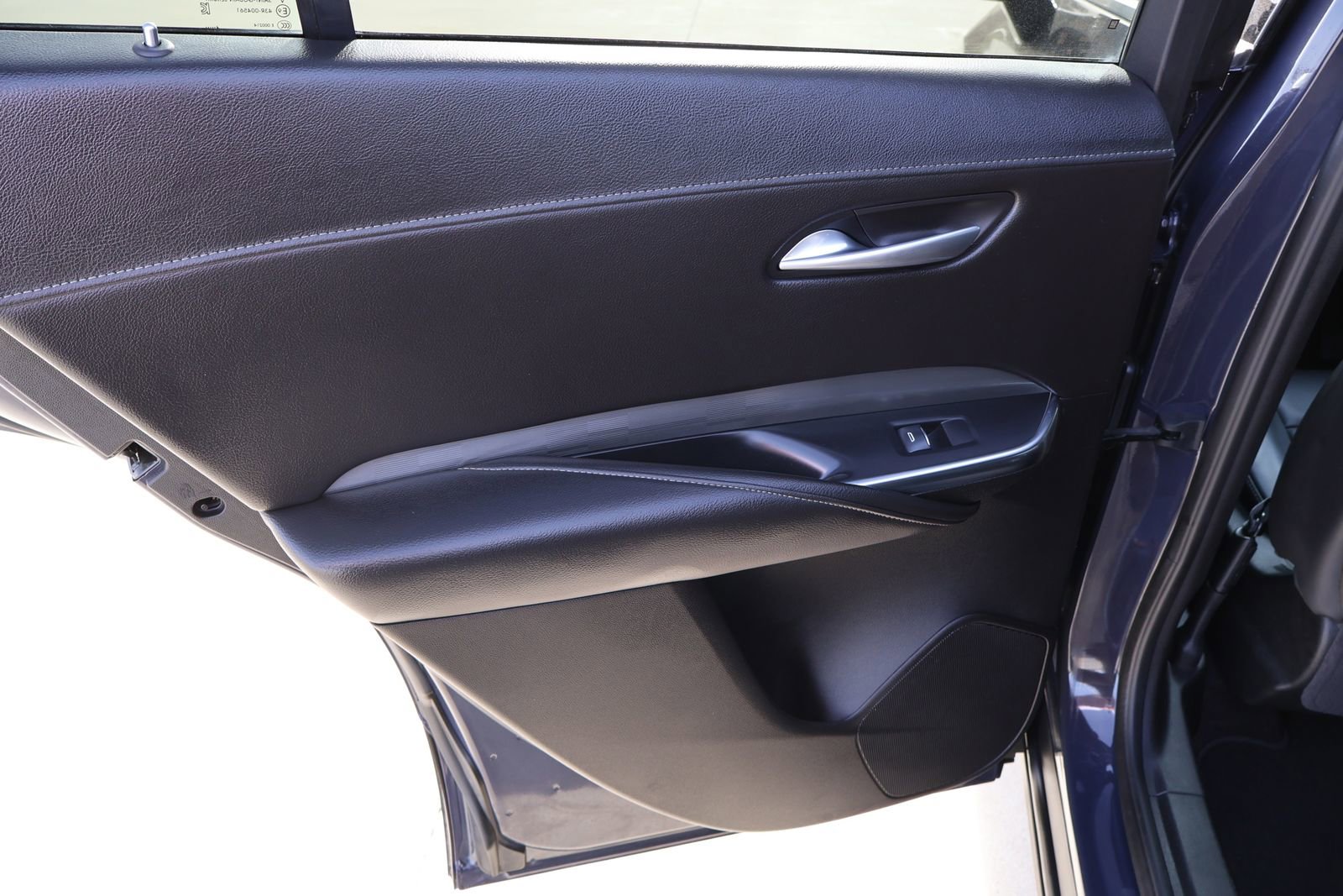 Used 2025 Cadillac XT4 Premium Luxury image 18