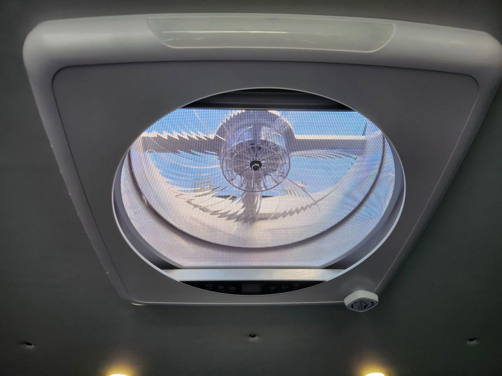 Used 2025 Mercedes-Benz Sprinter 2500 image 31