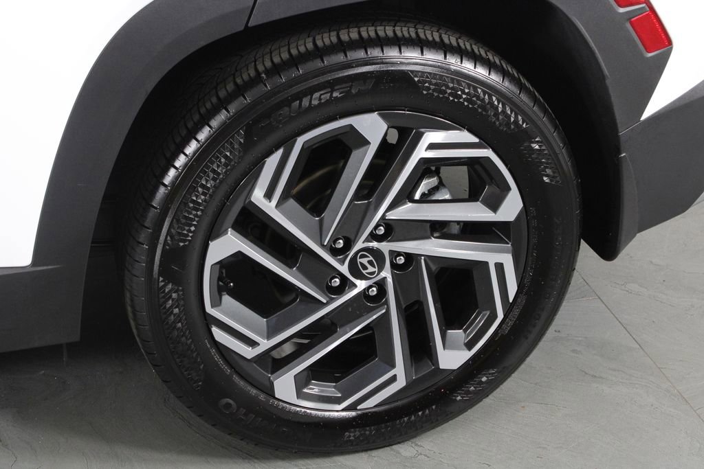 Certified 2025 Hyundai Tucson Limited FWD image 13