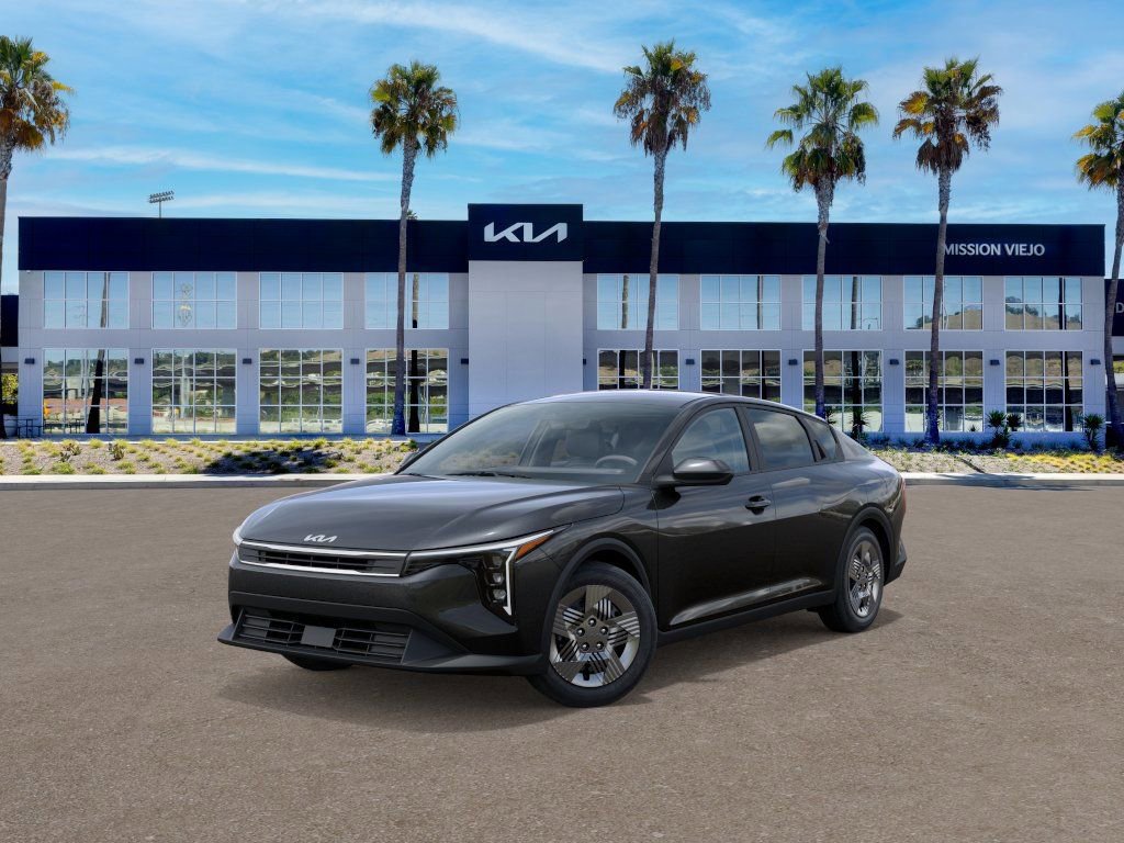 New 2026 Kia K4 LX image 1