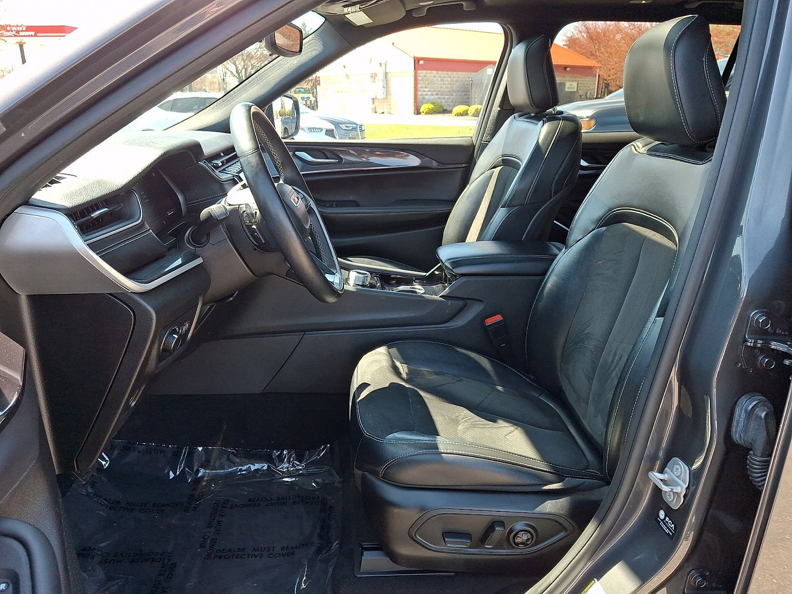 Used 2021 Jeep Grand Cherokee L Laredo AWD/4WD image 14
