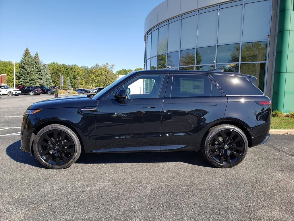 New 2025 Land Rover Range Rover Sport Dynamic SE image 8