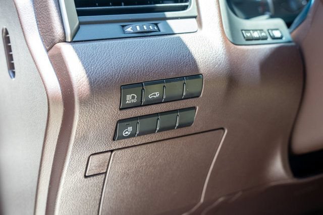 Used 2019 Lexus RX 350L AWD image 36