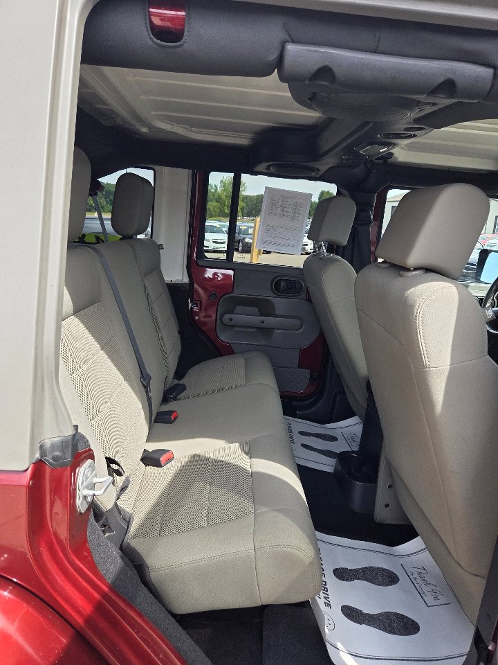 Used 2008 Jeep Wrangler Unlimited Sahara image 13
