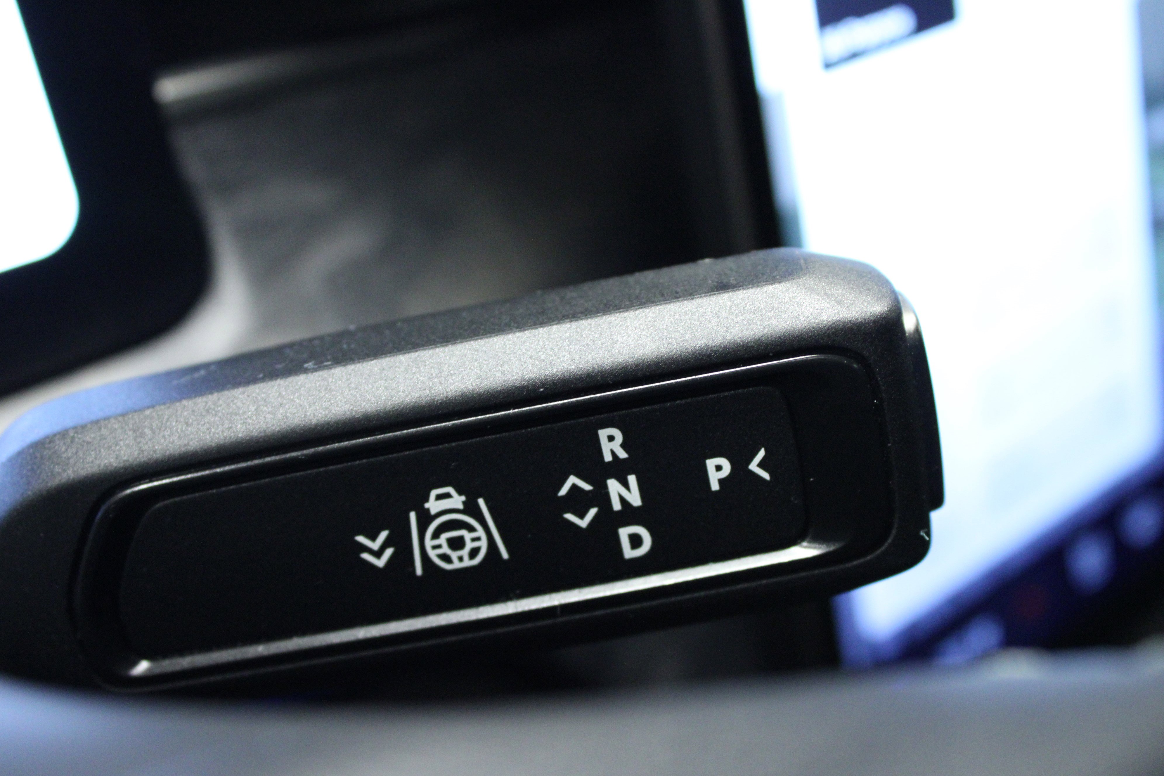 Used 2022 Rivian R1T Adventure image 21