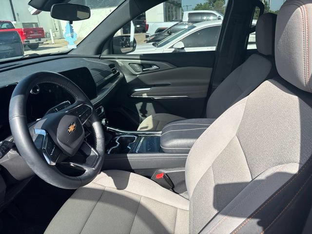 Used 2024 Chevrolet Traverse LT FWD image 12