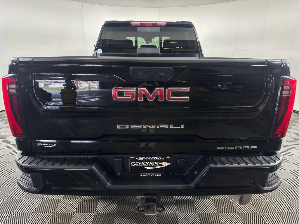Used 2025 GMC Sierra 3500 Denali w/ Denali Reserve Package AWD/4WD image 4