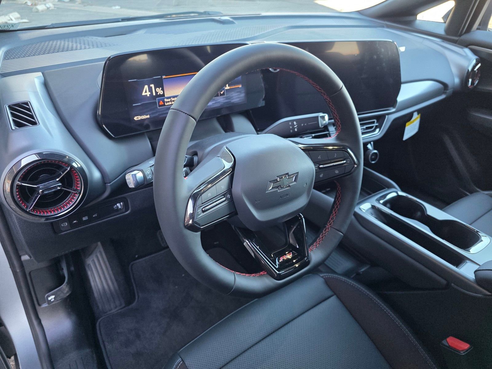 New 2026 Chevrolet Equinox EV RS image 25