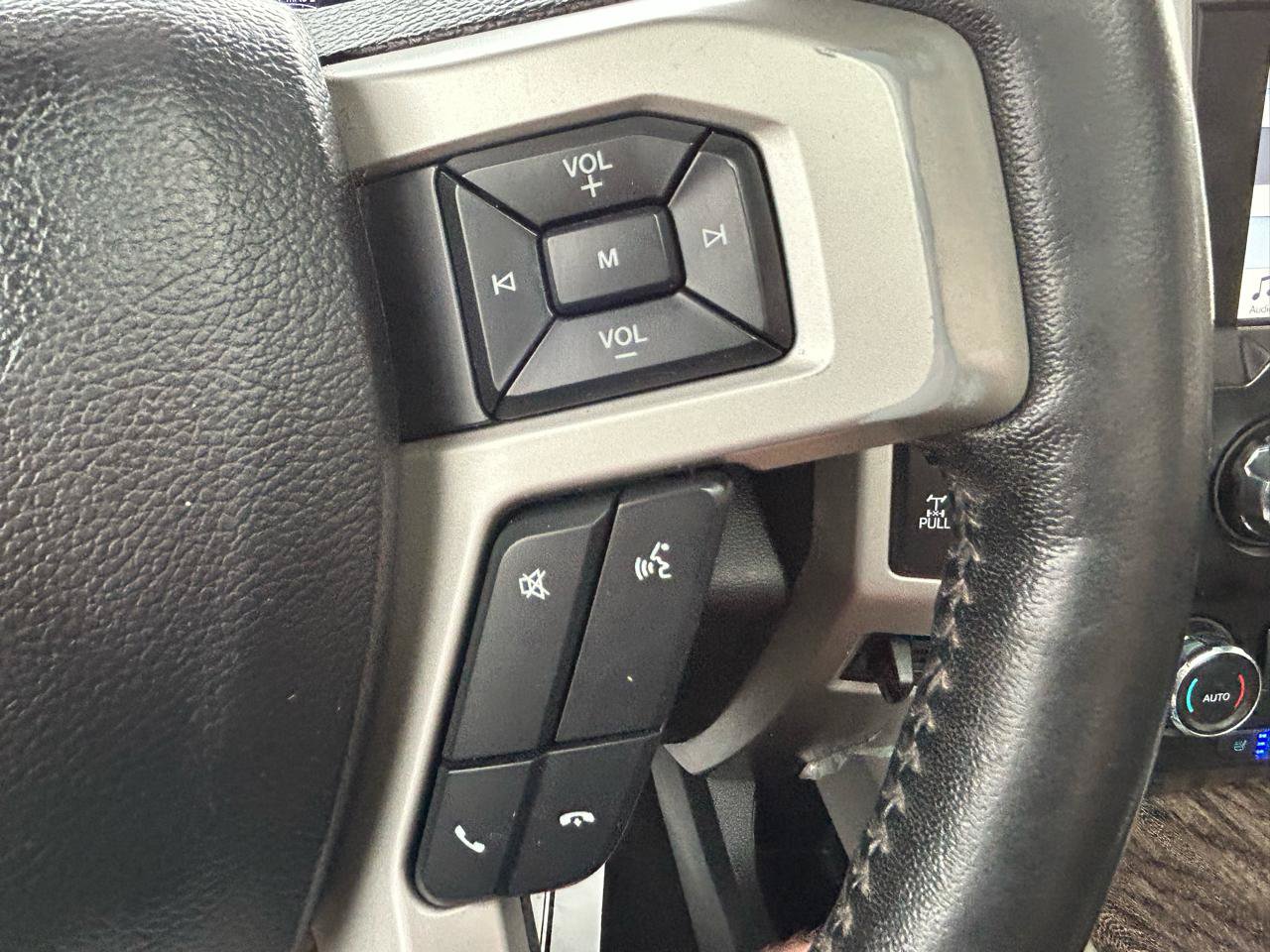 Used 2019 Ford F250 Lariat w/ Lariat Ultimate Package AWD/4WD image 21