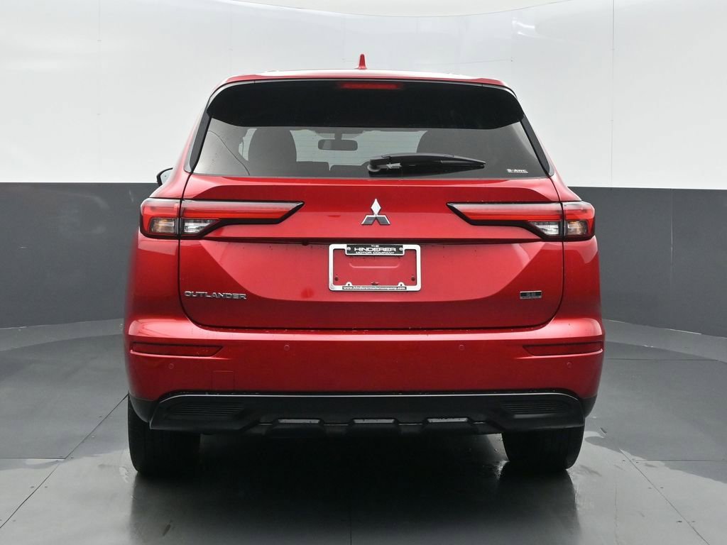 Used 2023 Mitsubishi Outlander SE image 19