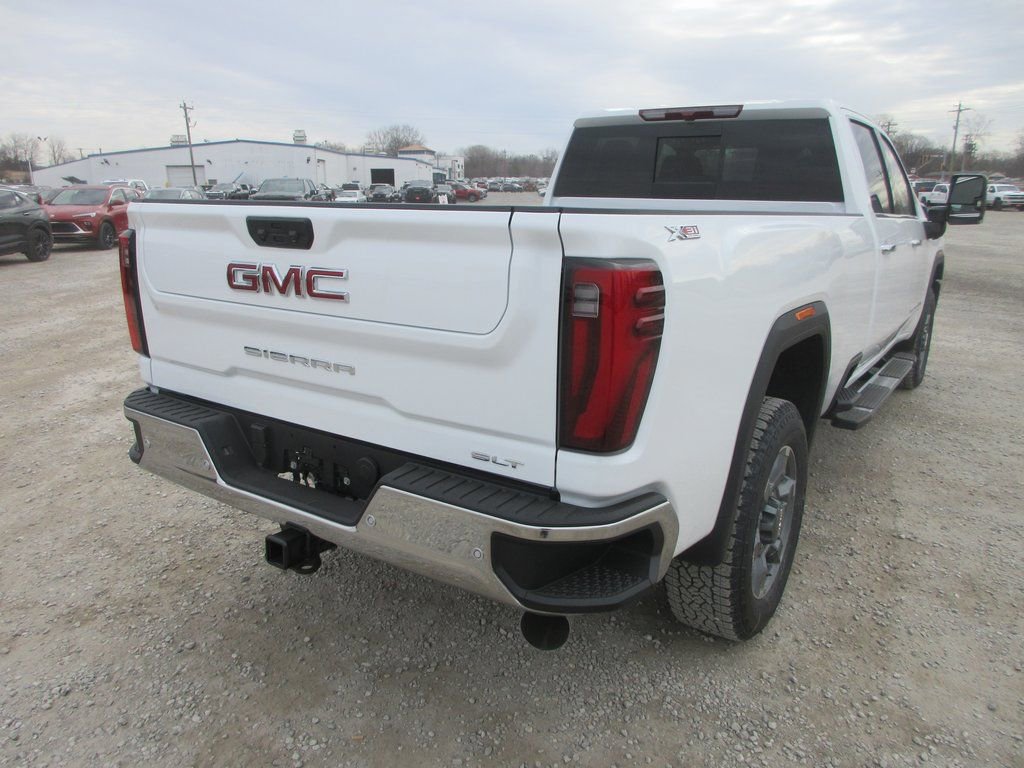 New 2026 GMC Sierra 3500 SLT w/ SLT Premium Package image 5