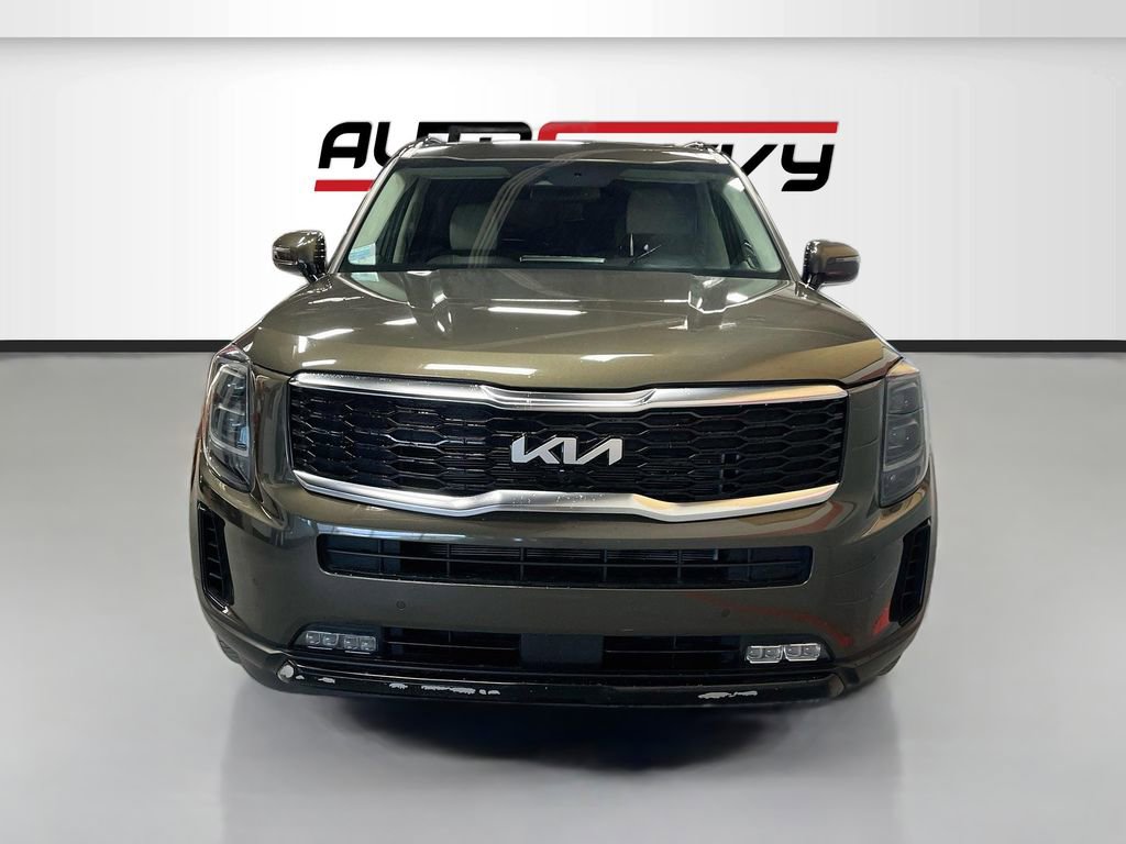 Used 2022 Kia Telluride SX w/ SX Prestige Package image 2