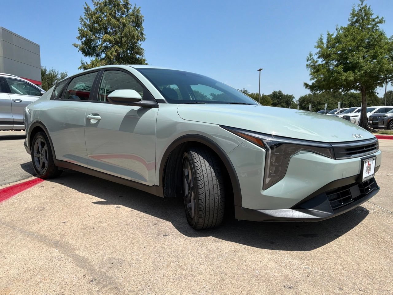Used 2025 Kia K4 FWD image 4