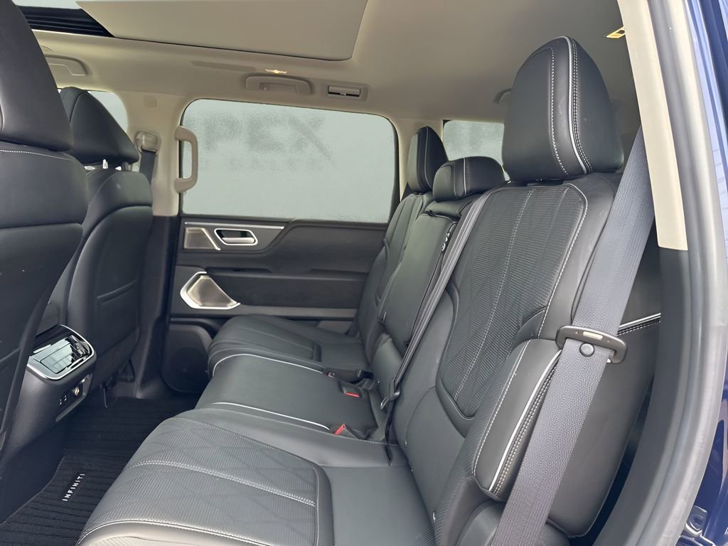 Used 2025 INFINITI QX80 Sensory AWD/4WD image 13