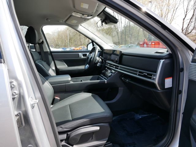 Used 2025 Hyundai Santa Fe SEL FWD image 8