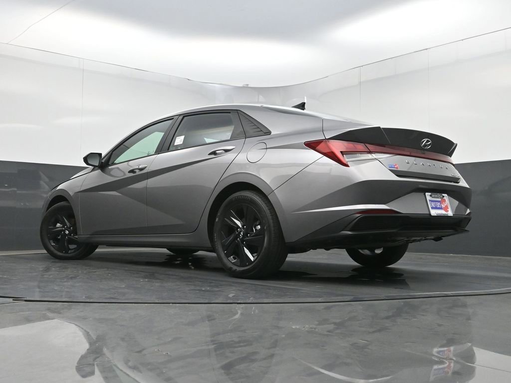 Used 2023 Hyundai Elantra Blue FWD image 26