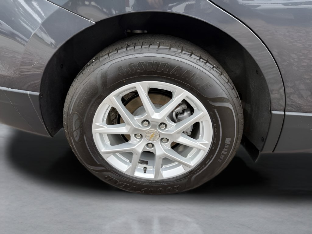 Used 2023 Chevrolet Equinox LT w/ LPO, Floor Liner Package AWD/4WD image 34