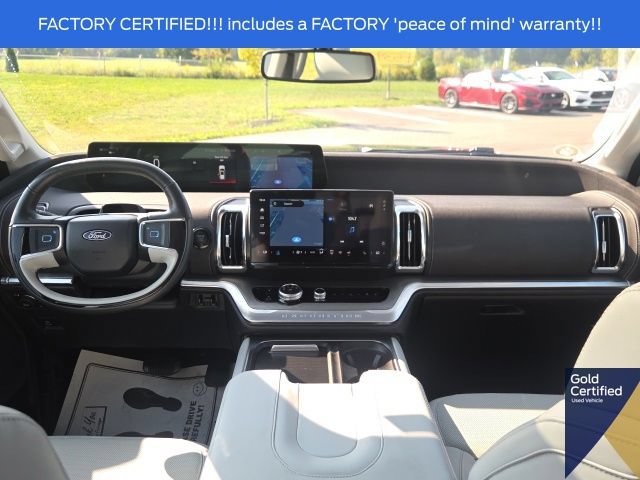 Used 2025 Ford Expedition Platinum w/ Driver's Package AWD/4WD image 27