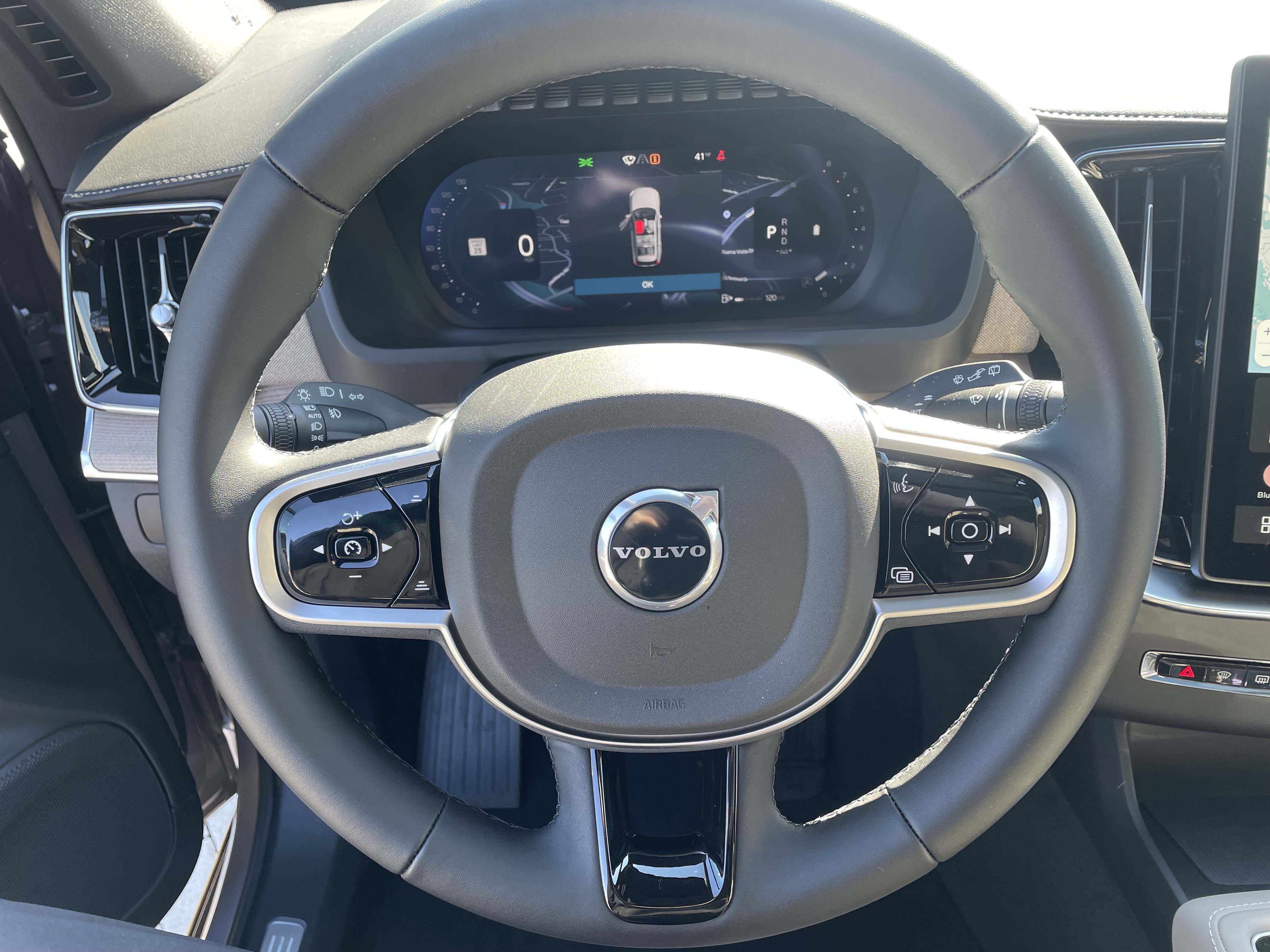 New 2026 Volvo XC90 T8 Plus w/ Protection Package Premier AWD/4WD image 36