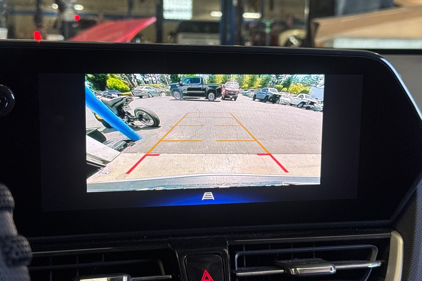 Used 2024 Chevrolet TrailBlazer LT w/ LT Cold Weather Package FWD image 26