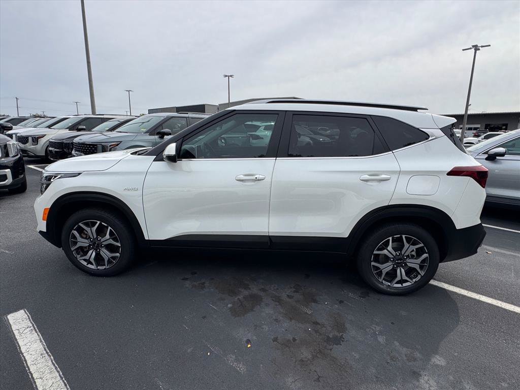Certified 2022 Kia Seltos EX AWD/4WD image 6