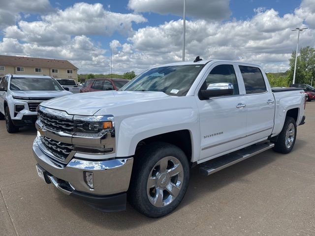 Used 2018 Chevrolet Silverado 1500 LTZ AWD/4WD image 9