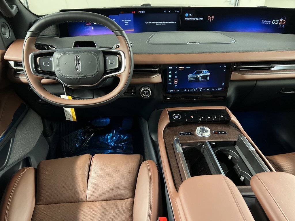 New 2026 Lincoln Navigator Reserve image 8