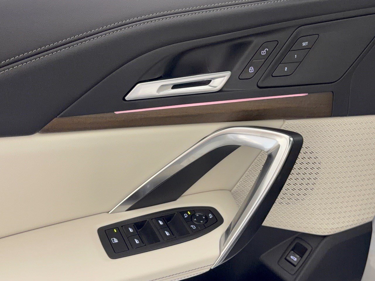 New 2027 BMW X1 xDrive28i AWD/4WD image 15