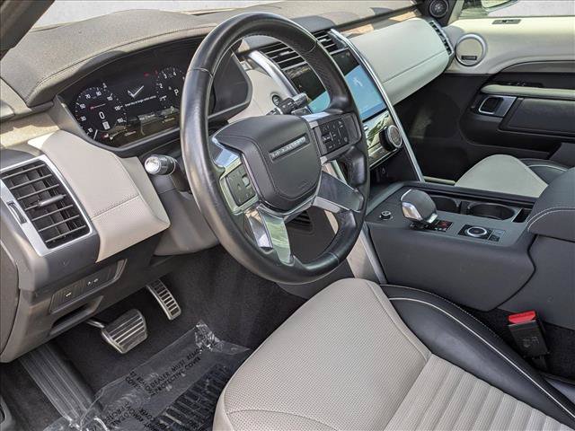 Used 2021 Land Rover Discovery HSE R-Dynamic AWD/4WD image 10