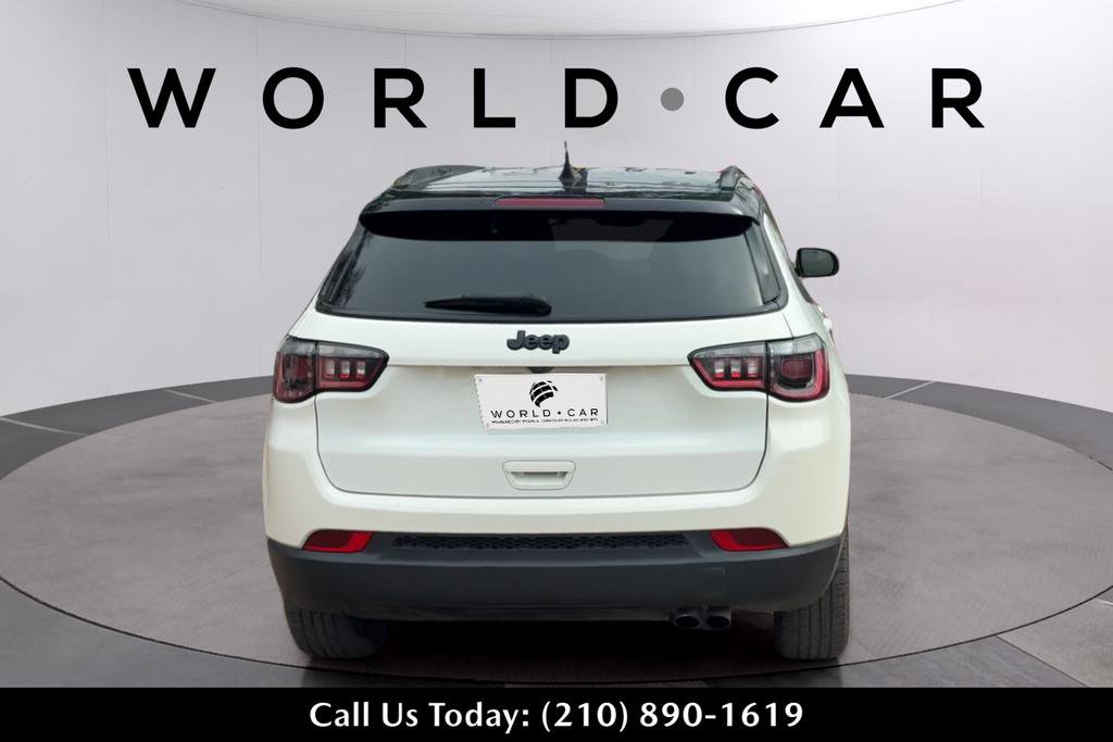 Used 2021 Jeep Compass Latitude image 4