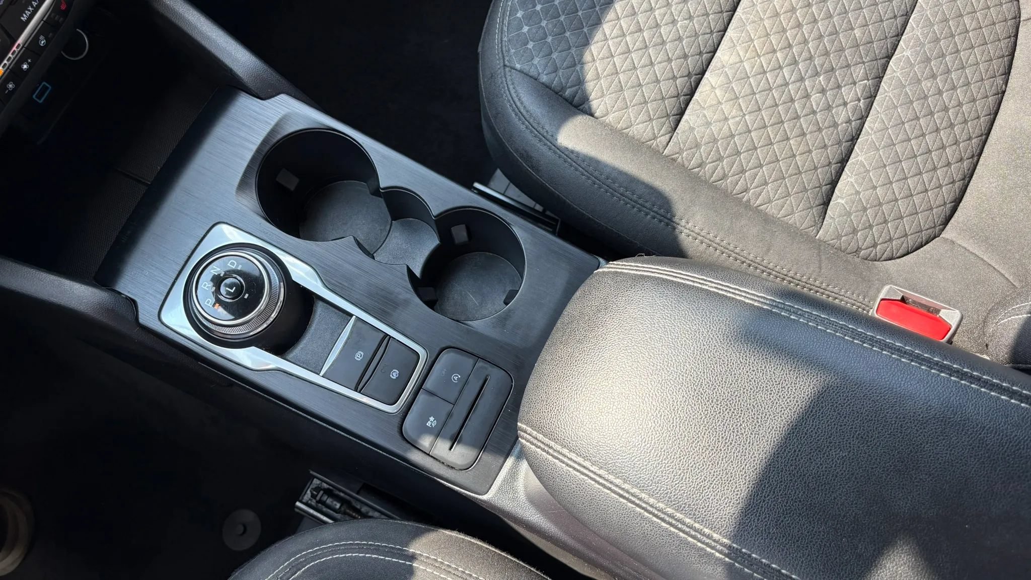 Used 2023 Ford Escape Active AWD/4WD image 27