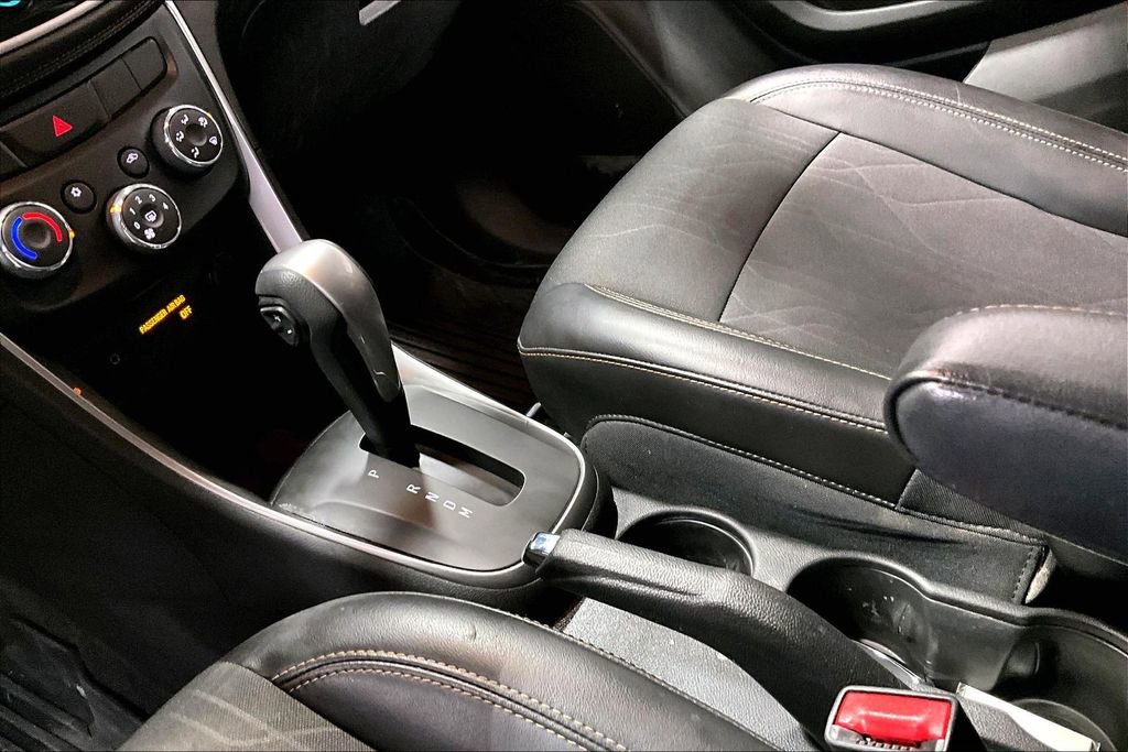 Used 2019 Chevrolet Trax LT w/ Driver Confidence Package image 18