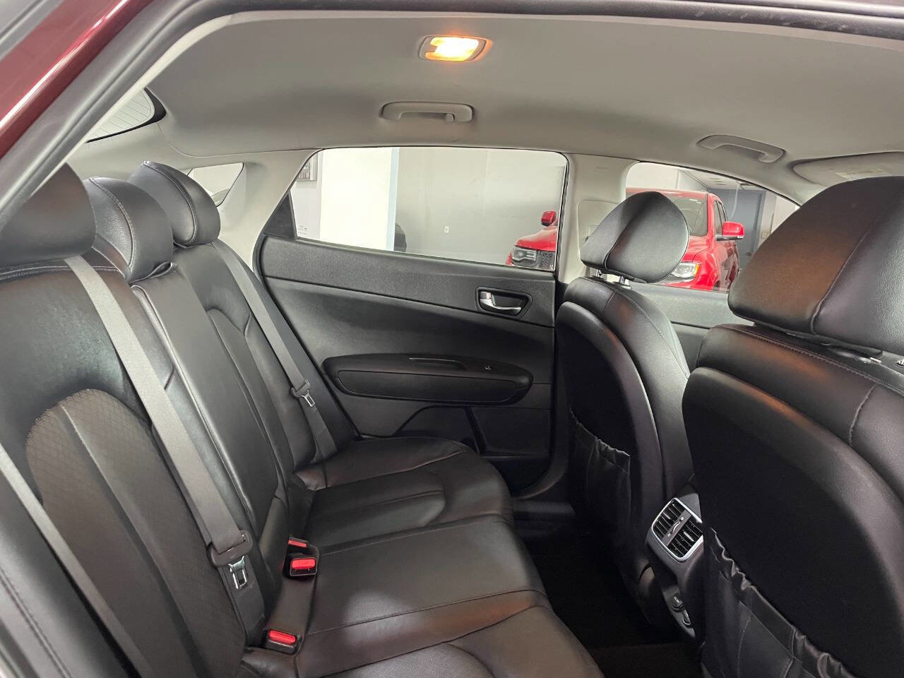 Used 2017 Kia Optima EX image 22