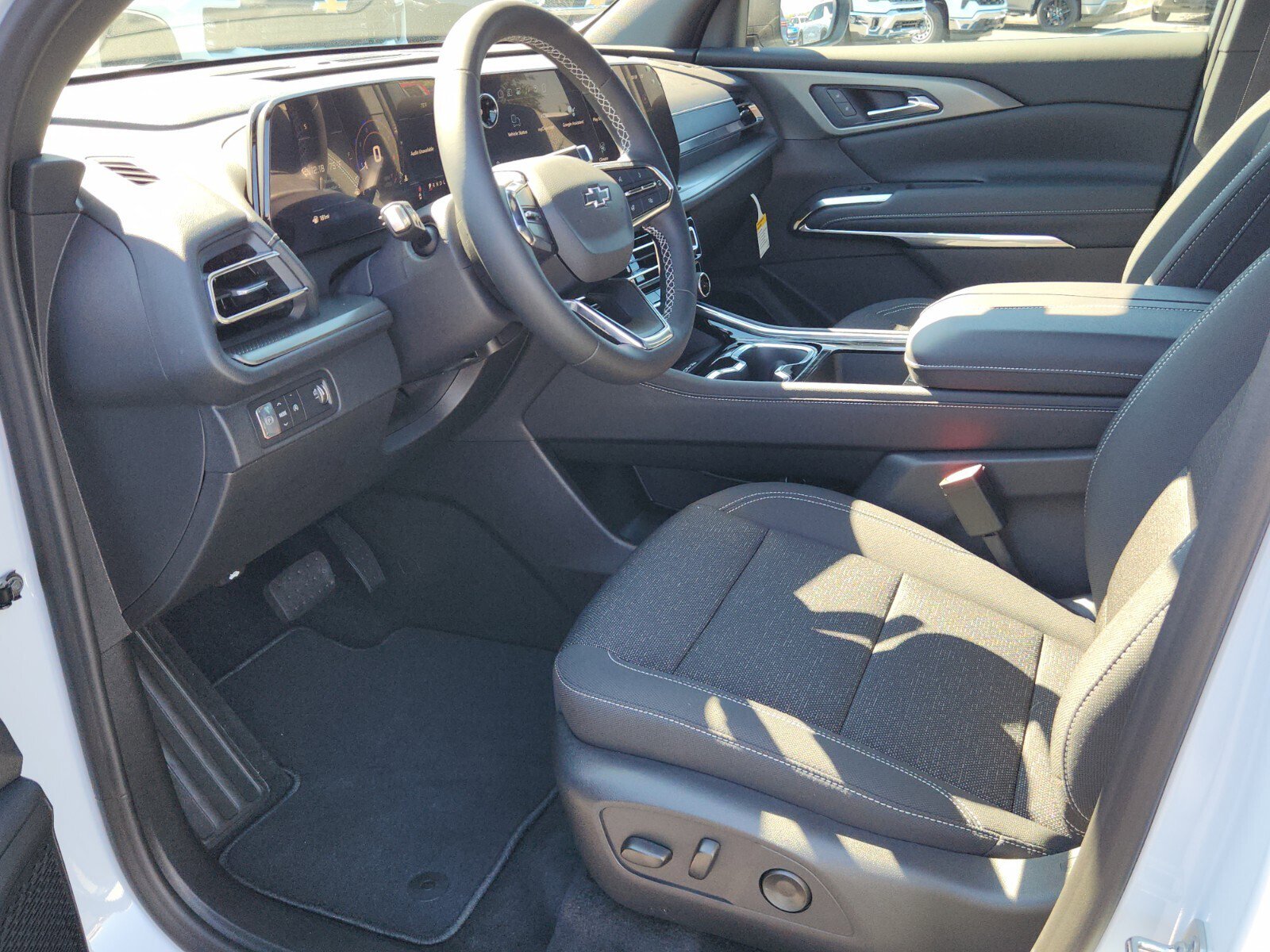 New 2026 Chevrolet Traverse LT w/ Midnight/Sport Edition image 6