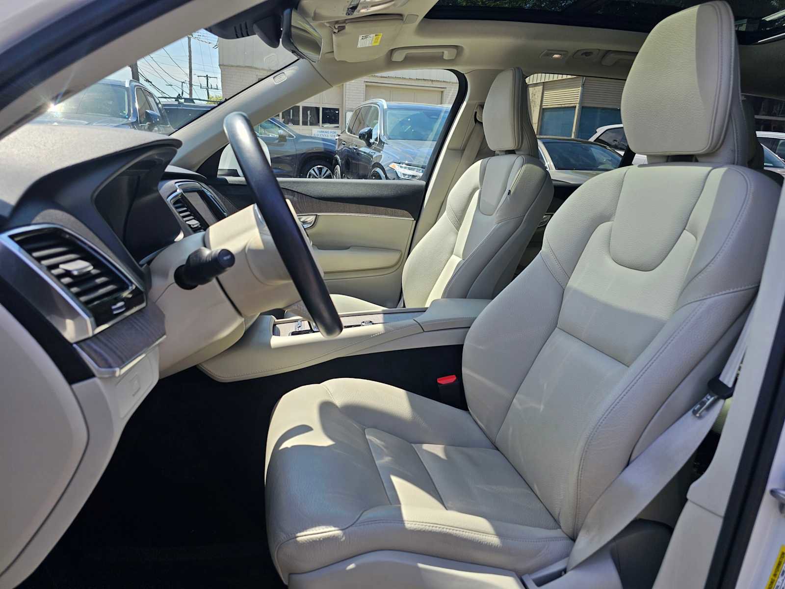 Certified 2023 Volvo XC90 B6 Plus w/ Protection Package Premier AWD/4WD image 21