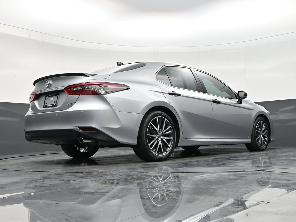 Used 2022 Toyota Camry XLE w/ Navigation Package FWD image 25
