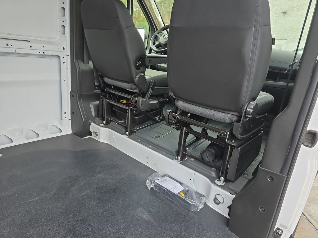 New 2026 RAM ProMaster 1500 w/ Convenience Group FWD image 12