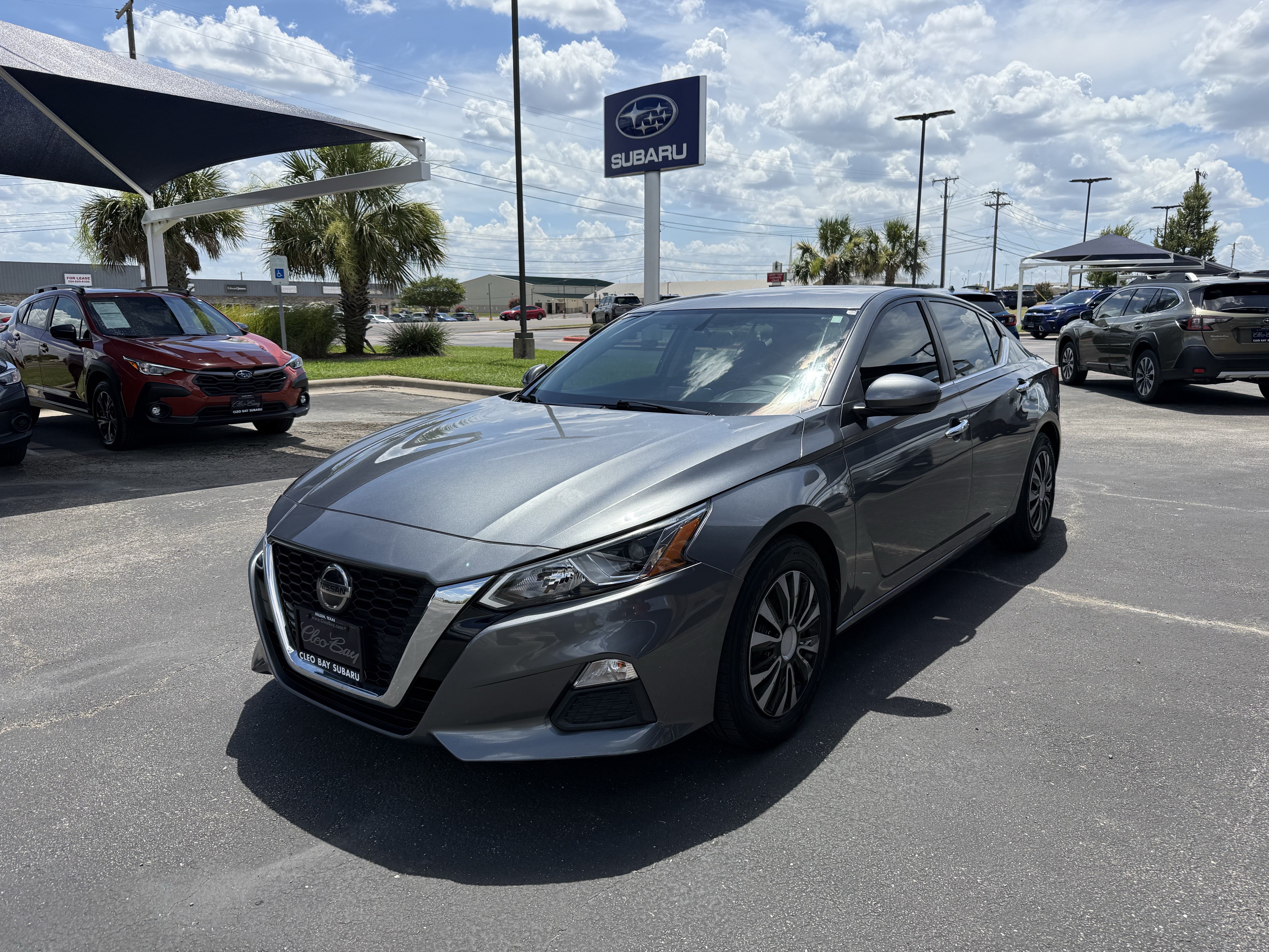 Used 2020 Nissan Altima 2.5 S FWD image 2