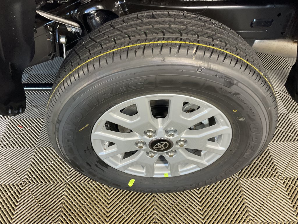 New 2026 Toyota Tacoma SR5 RWD image 5