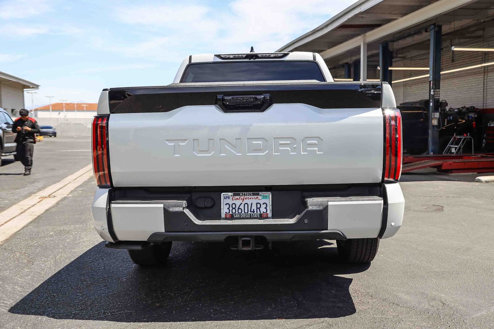 Used 2022 Toyota Tundra Platinum RWD image 8