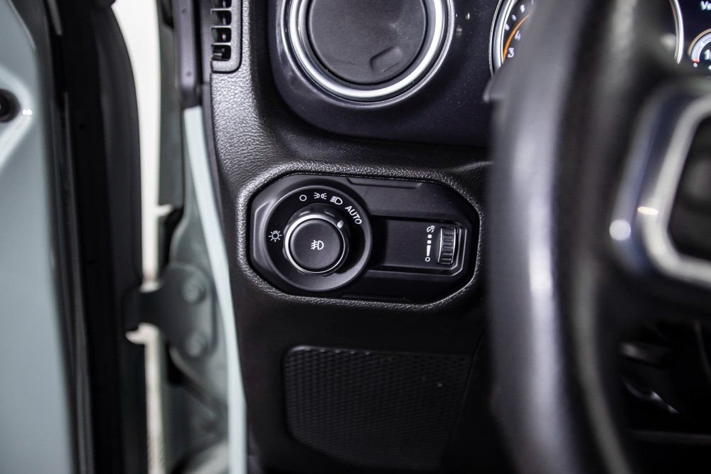 Used 2023 Jeep Wrangler Unlimited Rubicon 392 AWD/4WD image 41
