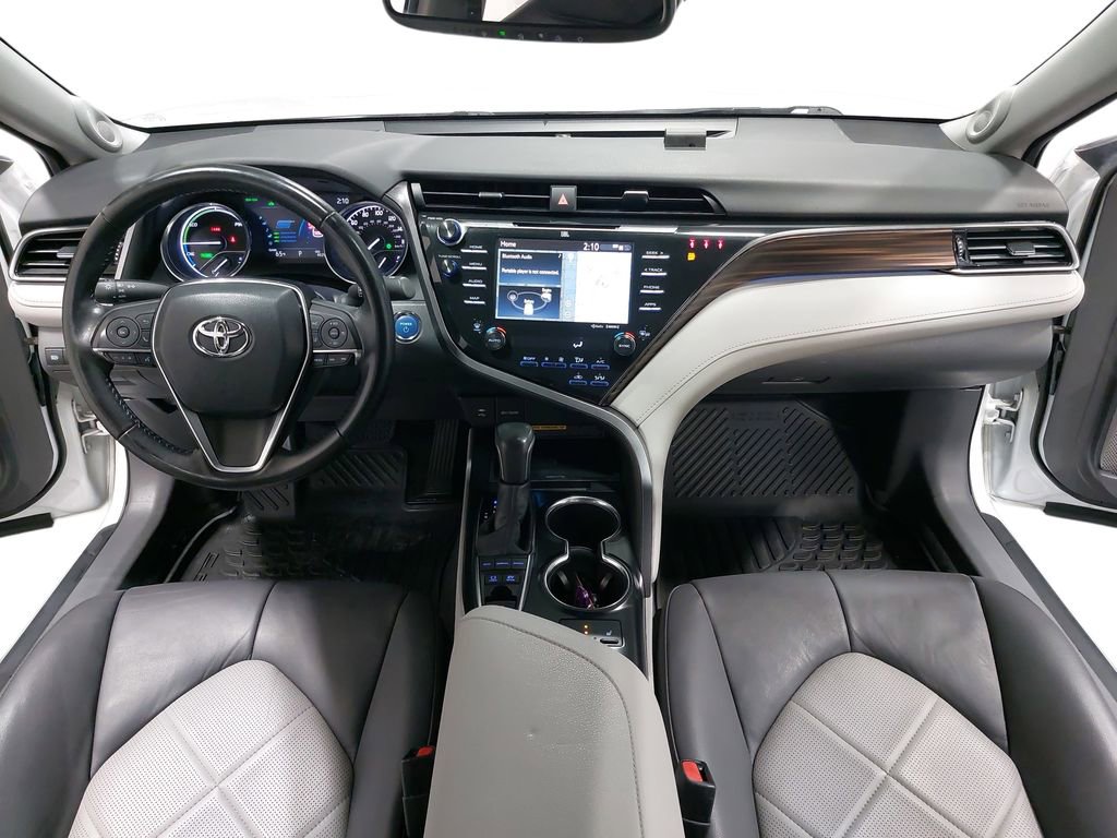 Used 2019 Toyota Camry XLE image 9