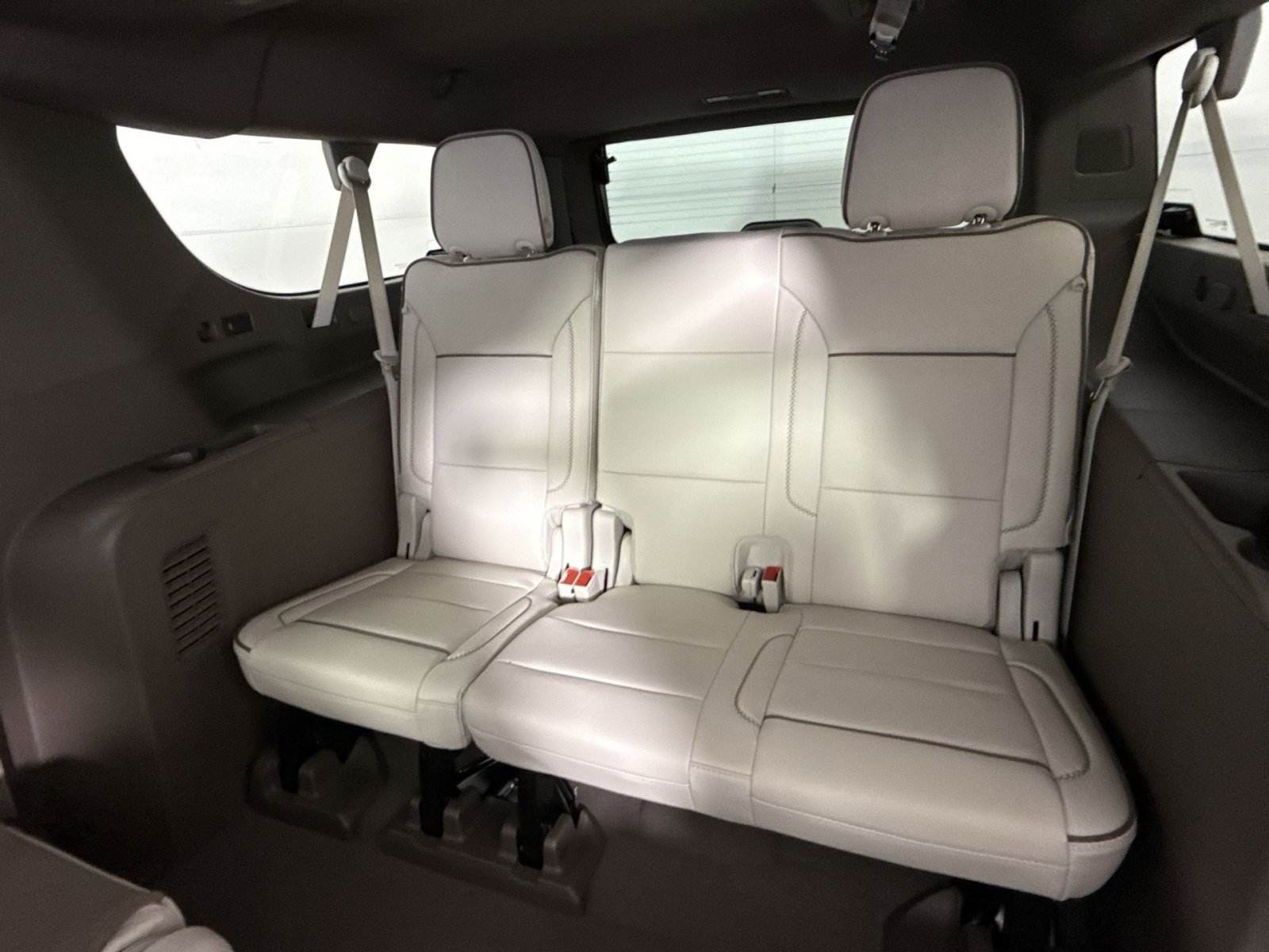 New 2026 GMC Yukon XL Denali w/ Denali Reserve Package image 26