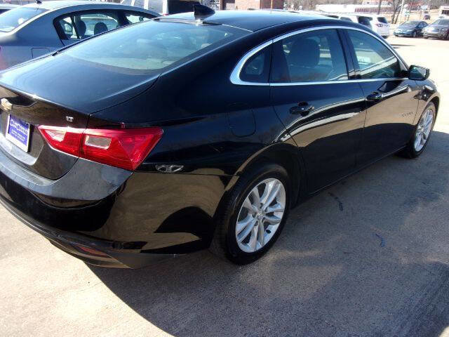Used 2017 Chevrolet Malibu LT image 5